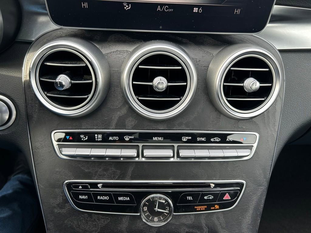 Used 2015 Mercedes-Benz C 300 Sedan image 27