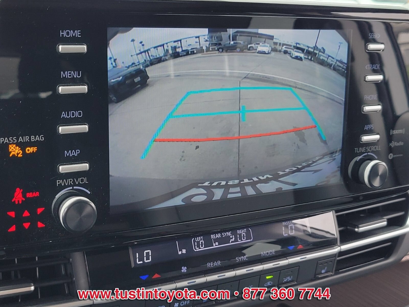 Certified 2023 Toyota Sienna XLE FWD image 23