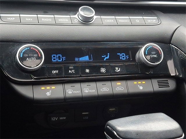 Used 2023 Hyundai Elantra Limited image 16