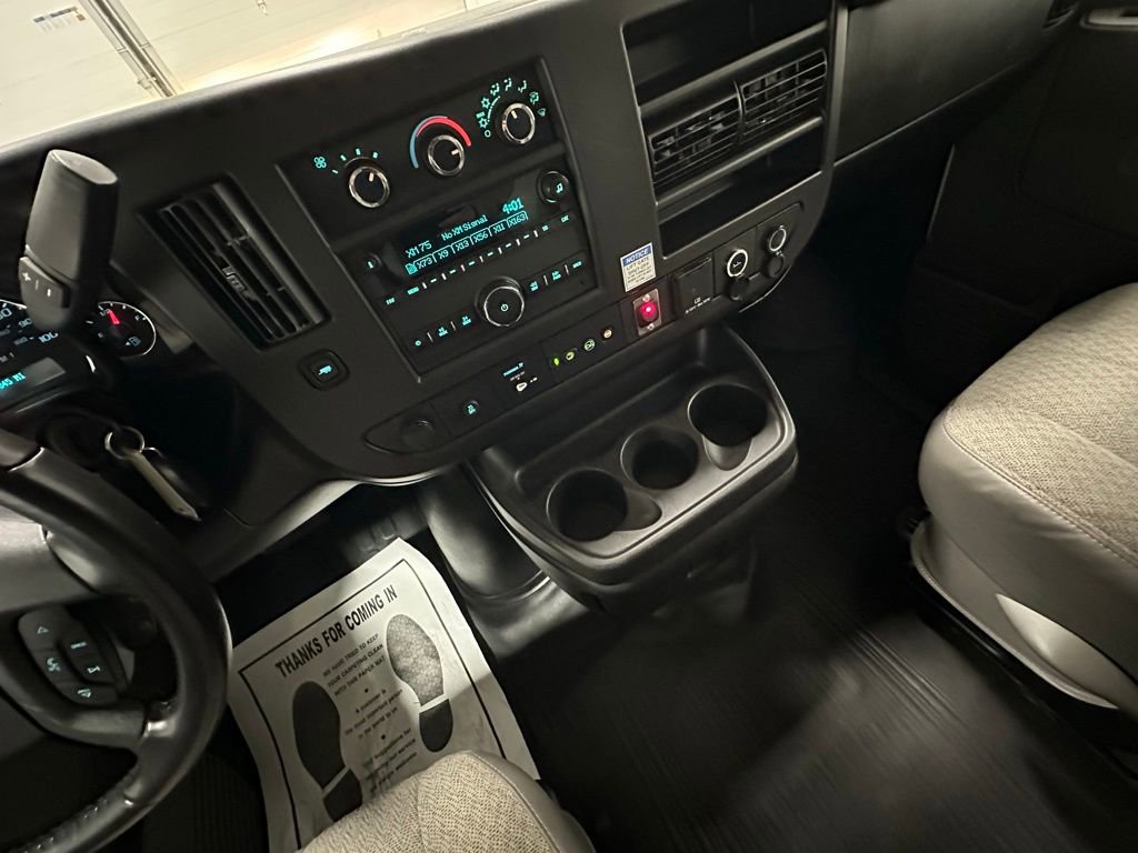 Used 2022 Chevrolet Express 3500 w/ Power Convenience Package image 28