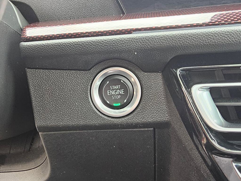 Used 2024 Chevrolet Traverse RS w/ LPO, Floor Liner Package image 37