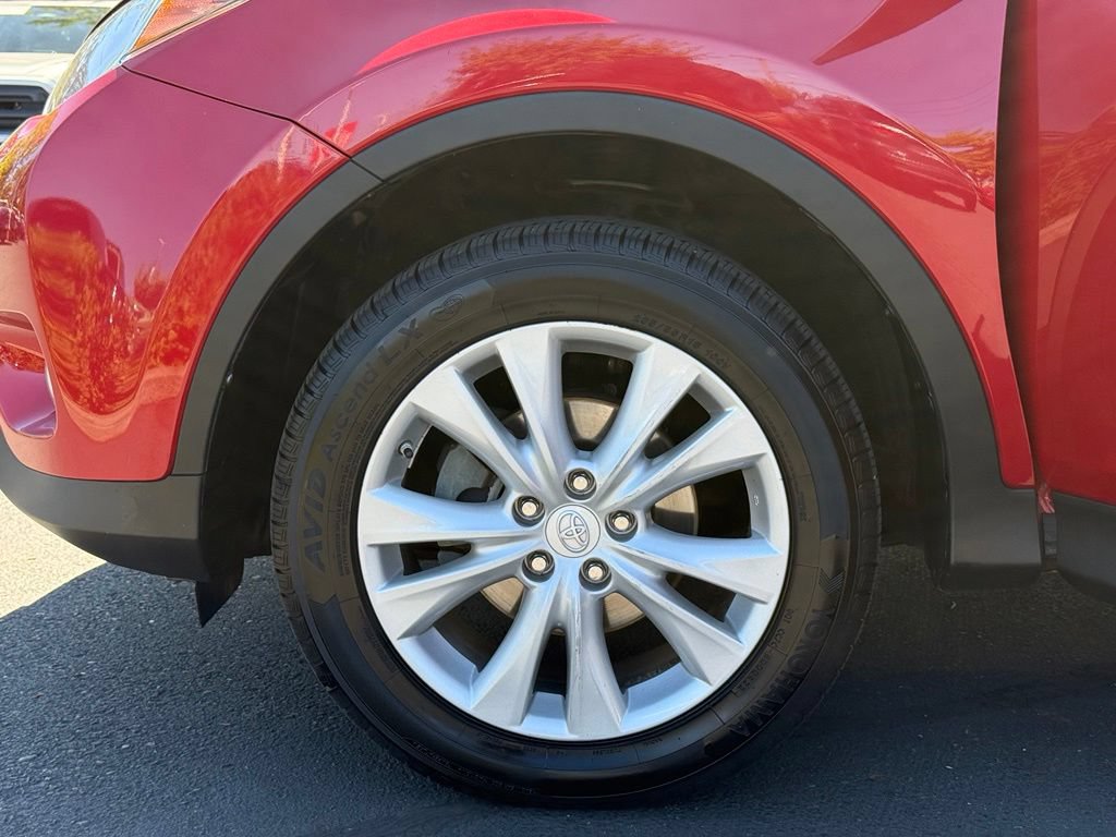 Used 2014 Toyota RAV4 Limited AWD/4WD image 8