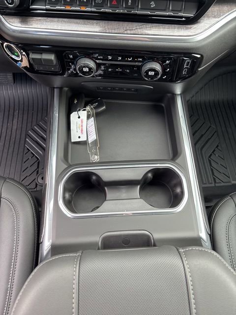 New 2026 Chevrolet Silverado 3500 LTZ w/ LTZ Premium Package image 18