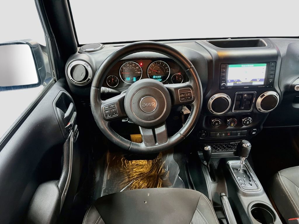 Used 2016 Jeep Wrangler Unlimited Rubicon w/ Connectivity Group AWD/4WD image 20