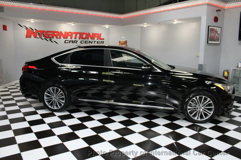 Used 2016 Hyundai Genesis 3.8 image 3