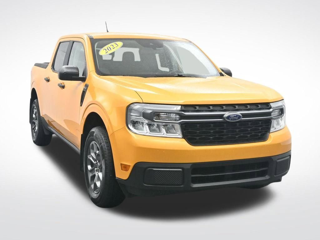 Used 2023 Ford Maverick XLT image 3