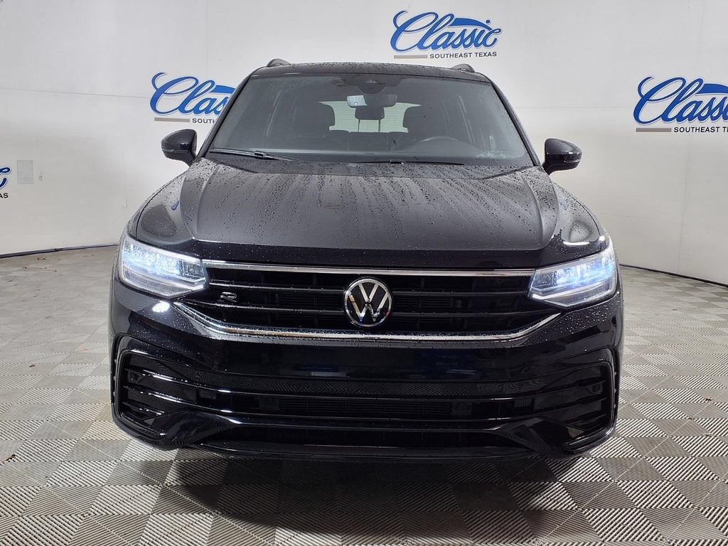 Used 2024 Volkswagen Tiguan SE R-Line FWD image 5