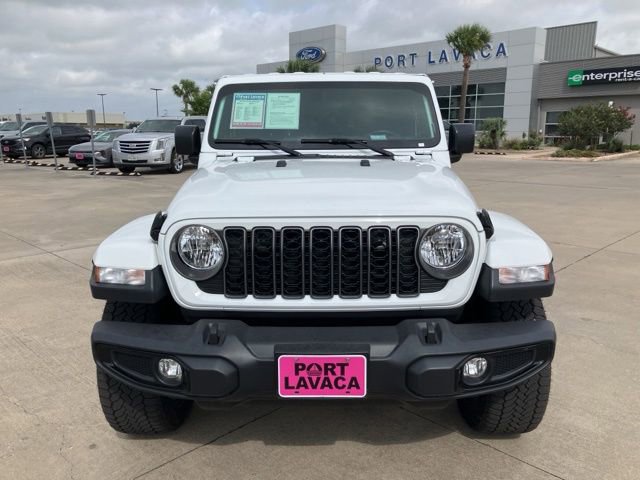 Used 2025 Jeep Gladiator Sport AWD/4WD image 2