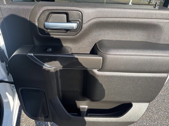 Used 2022 GMC Sierra 2500 AT4 w/ AT4 Preferred Package image 23