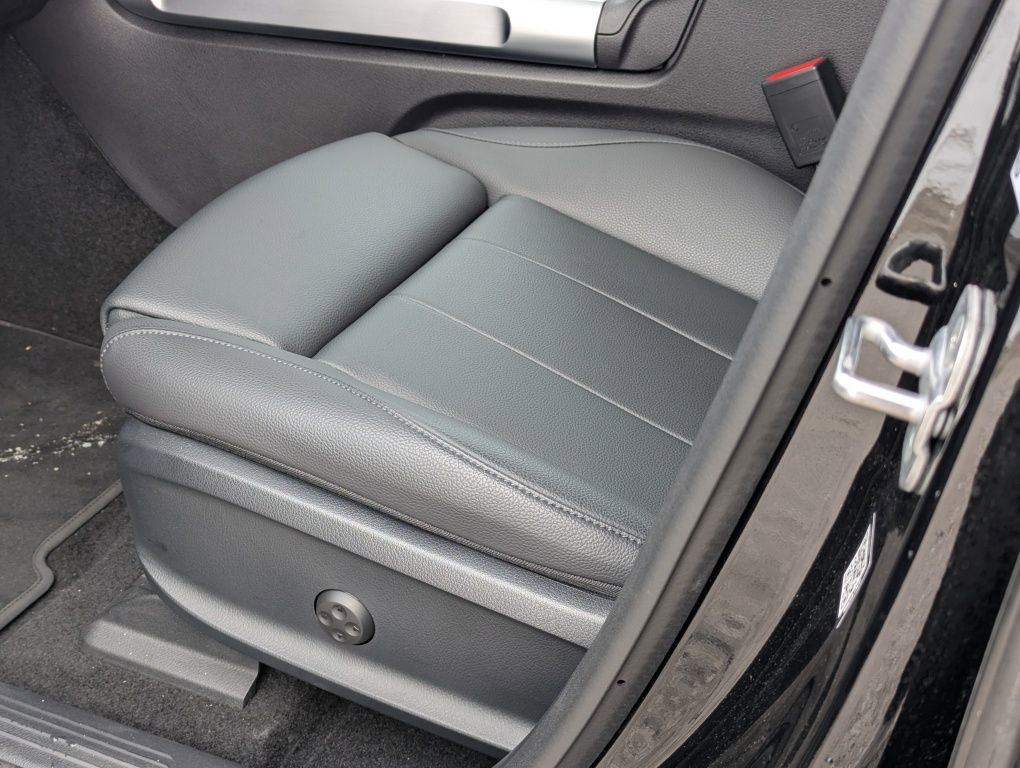 Used 2023 Mercedes-Benz EQB 300 4MATIC image 21