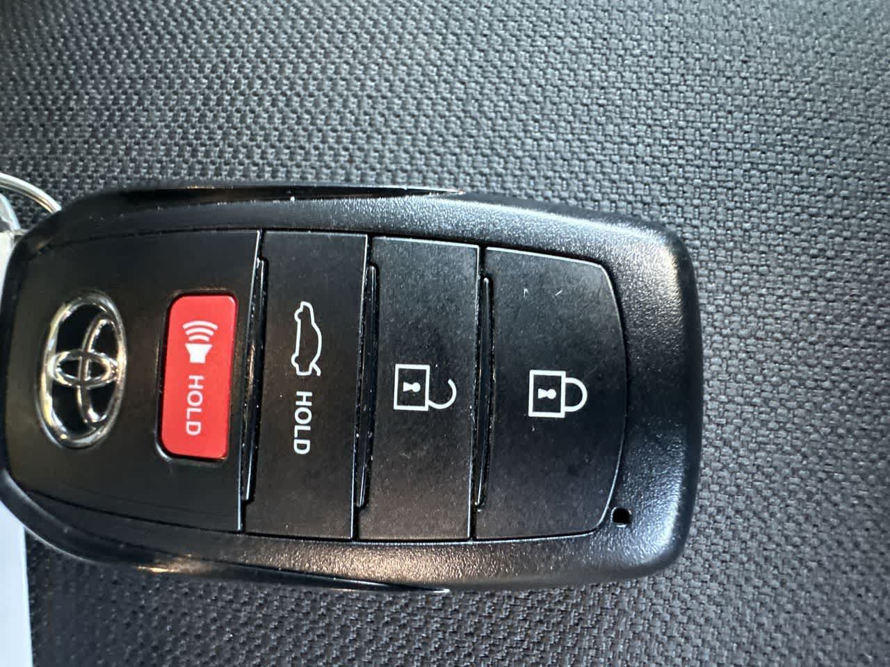 Used 2026 Toyota Corolla SE FWD image 28