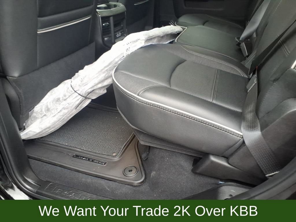 Used 2025 RAM 3500 Limited image 11