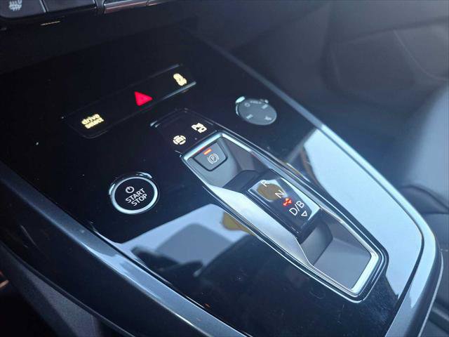 Used 2024 Audi Q4 e-tron Prestige w/ Black Optic Plus Package image 31