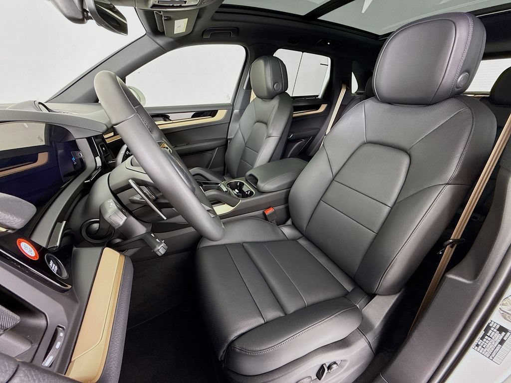 New 2026 Porsche Cayenne AWD/4WD image 5