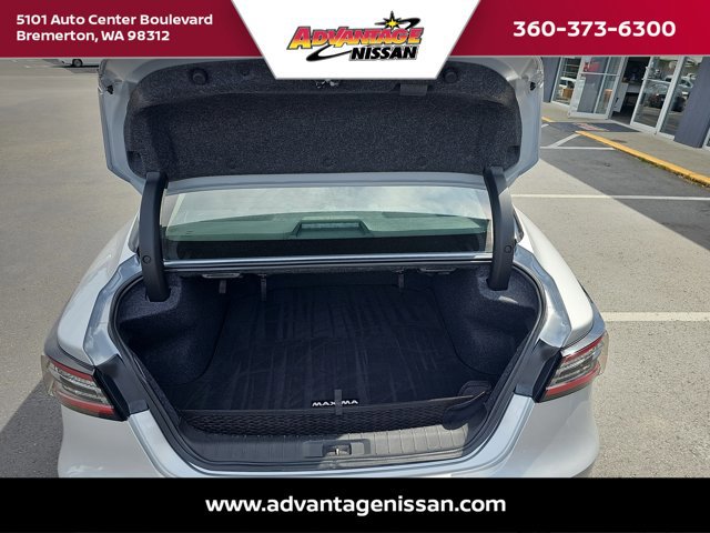 Used 2023 Nissan Maxima SV w/ Floor Mat Group image 23