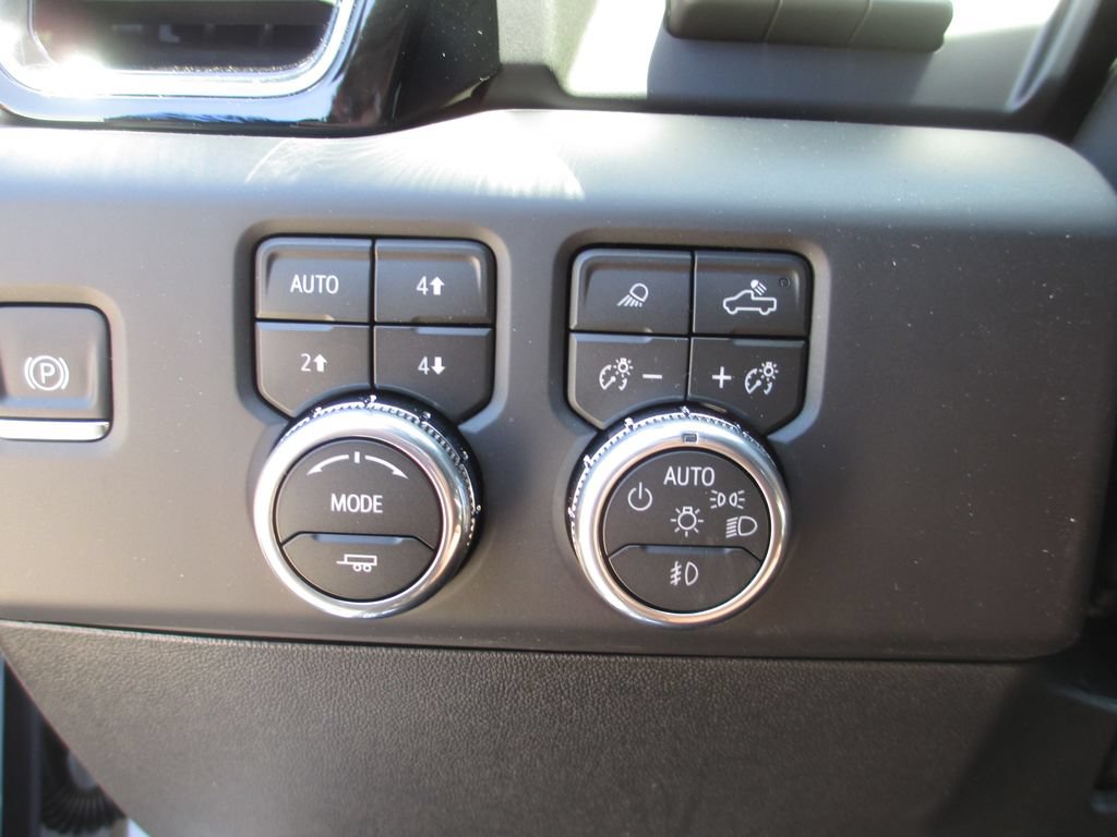 New 2026 GMC Sierra 2500 Denali Ultimate AWD/4WD image 18