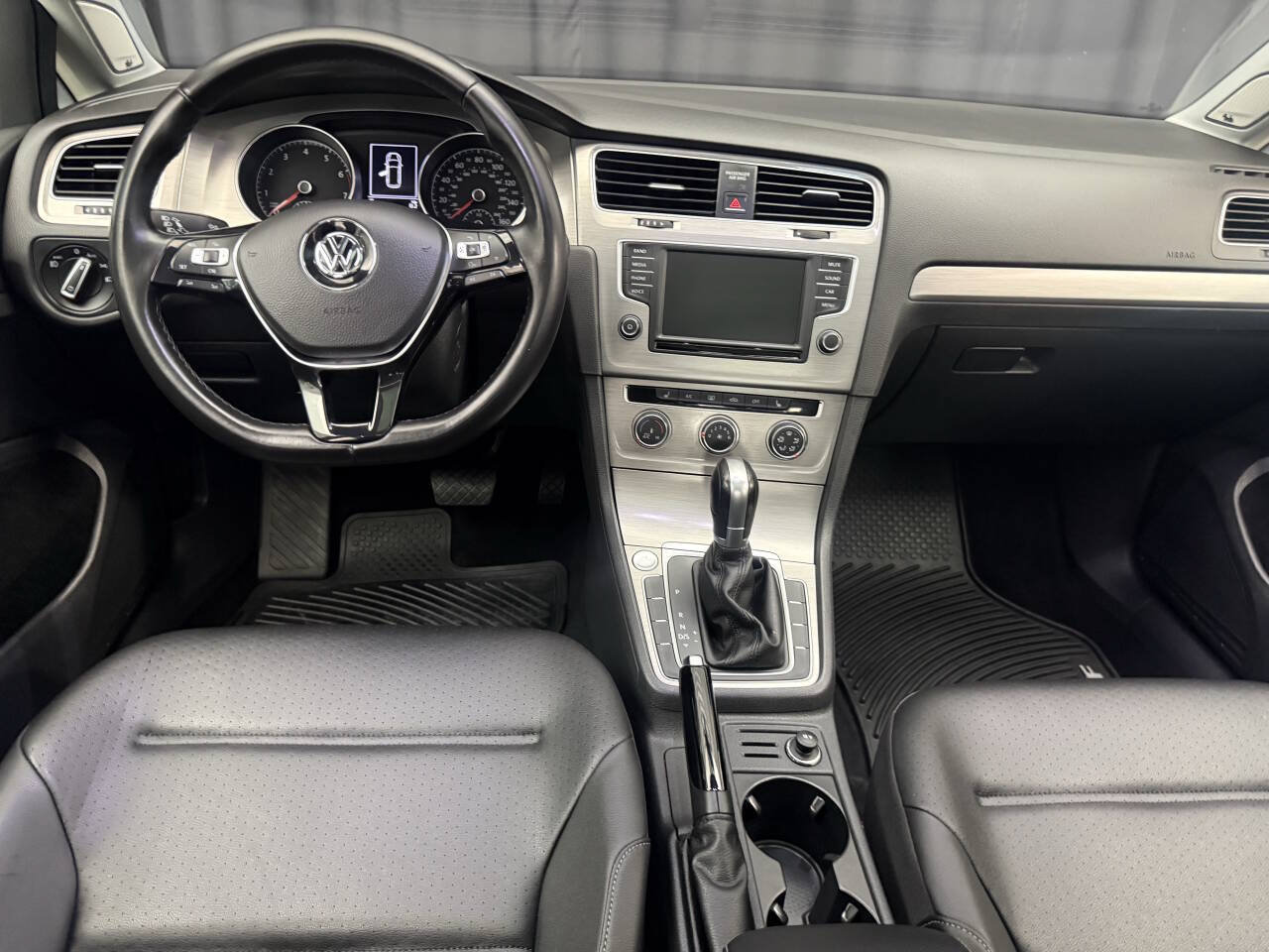 Used 2017 Volkswagen Golf SEL FWD image 15