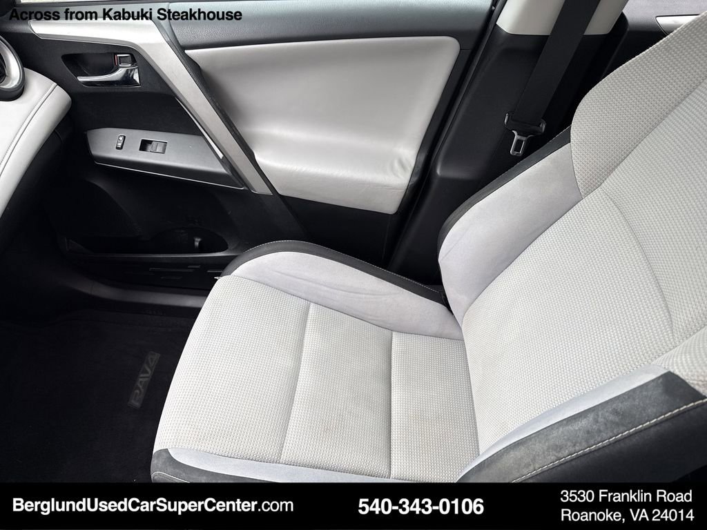 Used 2017 Toyota RAV4 XLE image 30