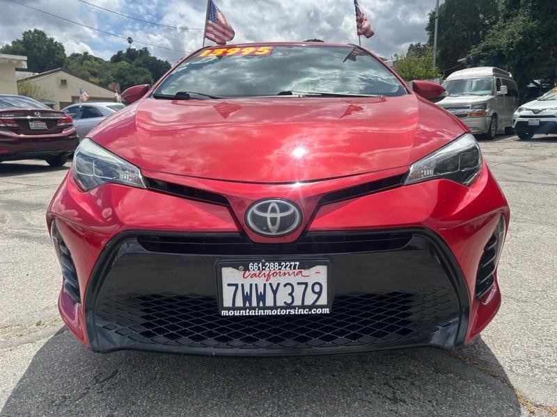 Used 2017 Toyota Corolla SE w/ Carpet Mat Package (TMS) FWD image 2
