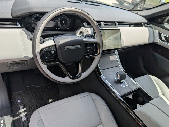New 2026 Land Rover Range Rover Velar S image 4