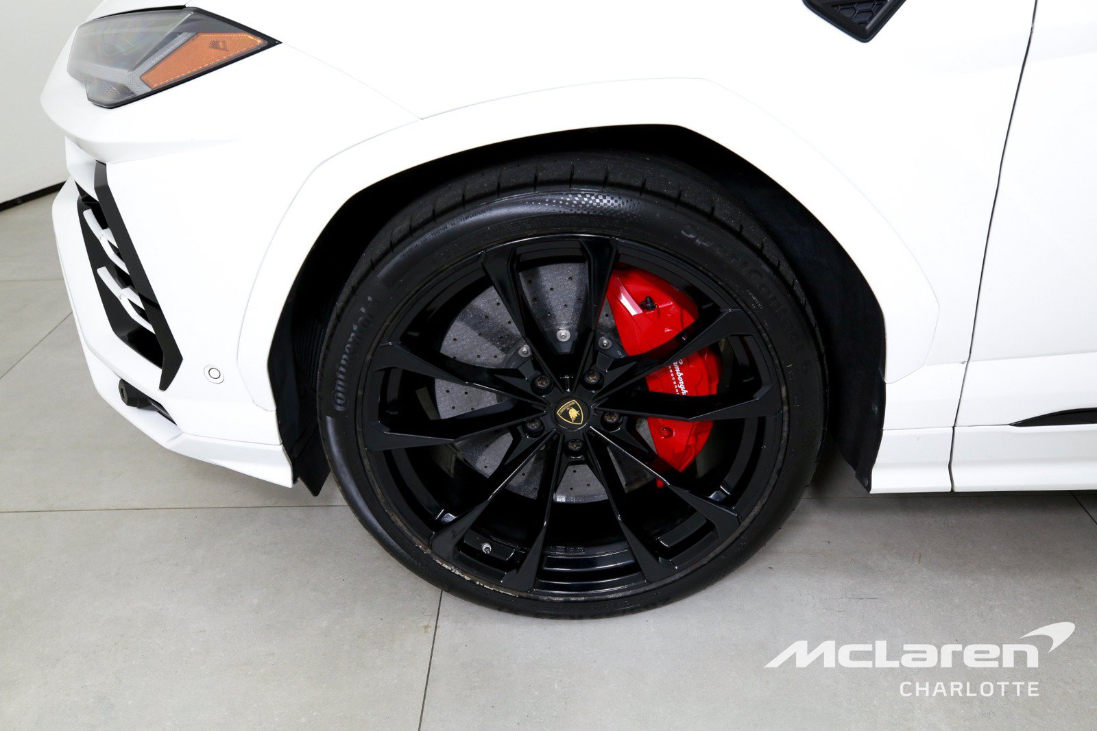Used 2020 Lamborghini Urus AWD/4WD image 35