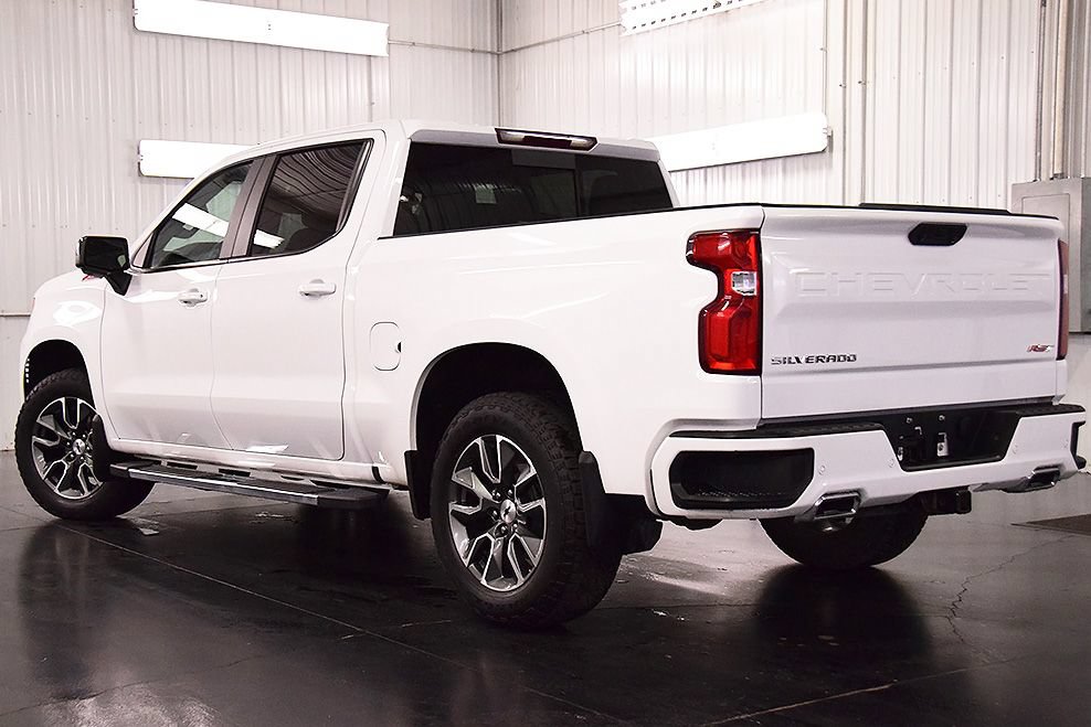 Used 2024 Chevrolet Silverado 1500 RST AWD/4WD image 5