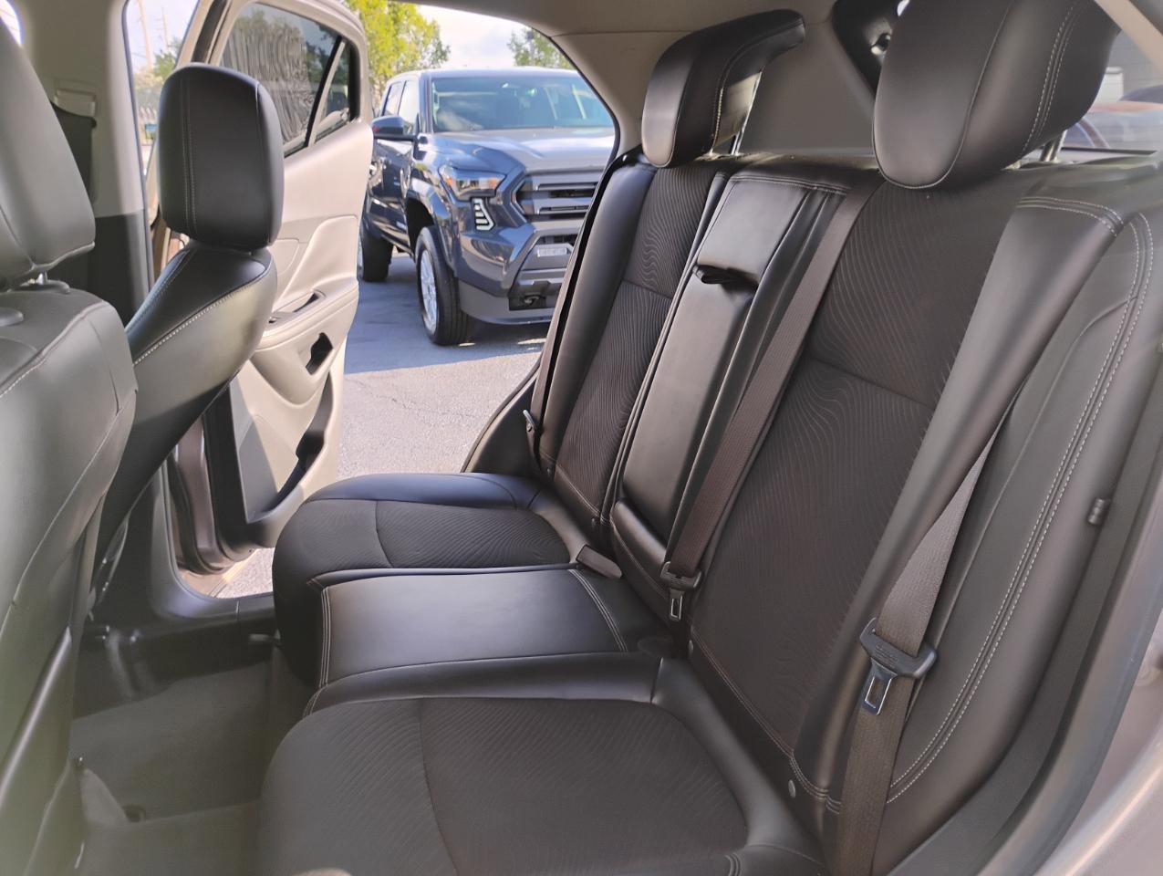 Used 2014 Buick Encore Convenience FWD image 34
