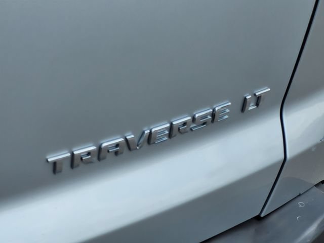 Used 2009 Chevrolet Traverse LT FWD image 9