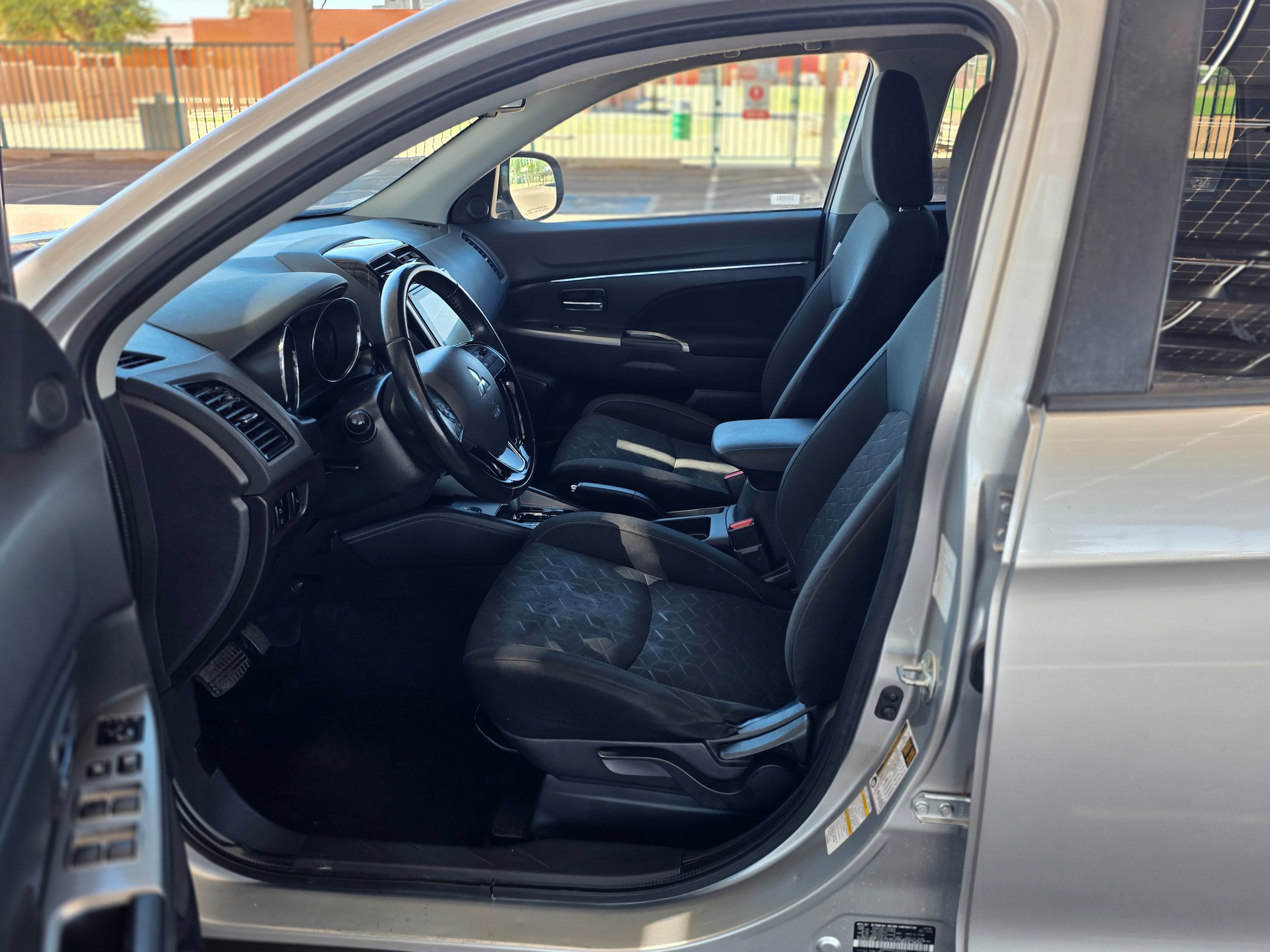 Used 2020 Mitsubishi Outlander Sport SE AWD/4WD image 13