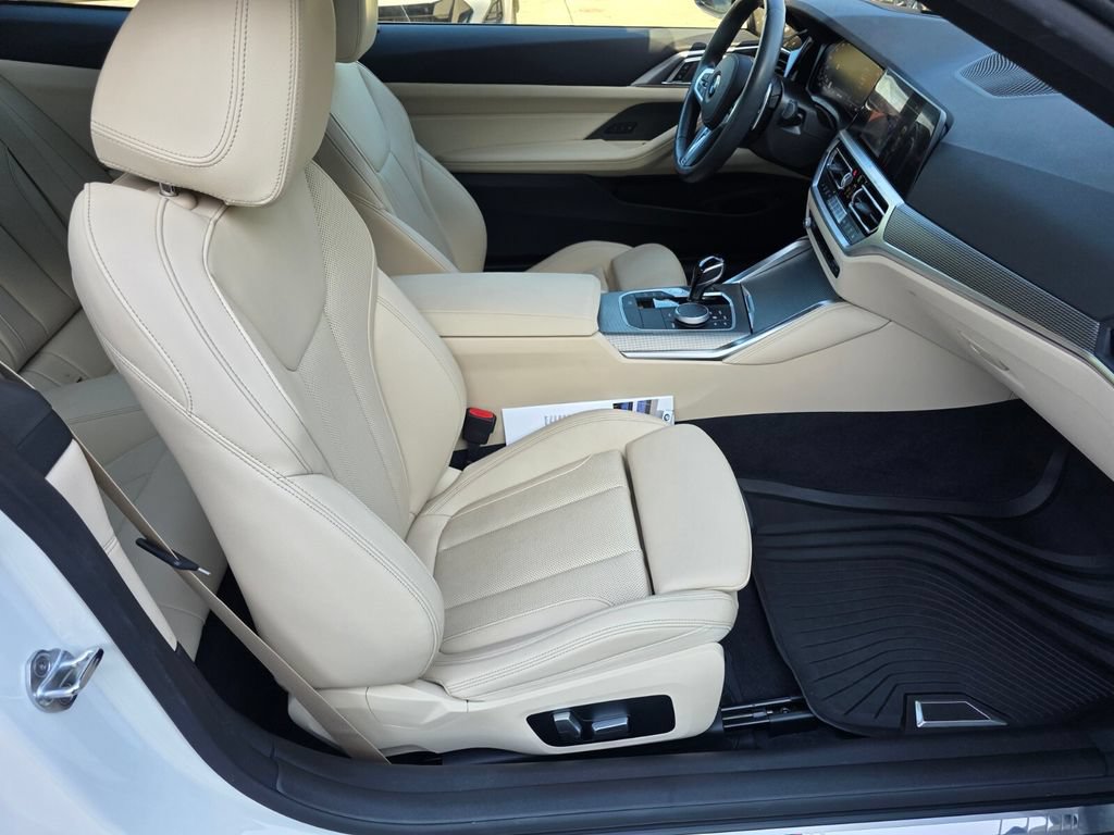 Used 2022 BMW M440i Coupe w/ Premium Package RWD image 26