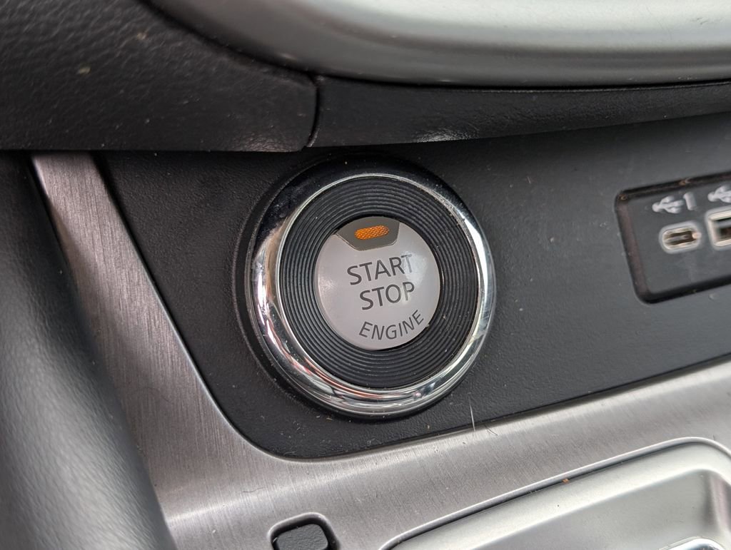 Used 2019 Nissan Murano SV w/ Premium Package image 31