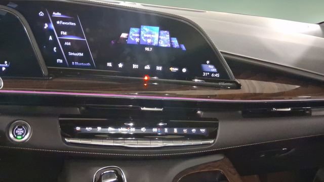 Used 2022 Cadillac Escalade Sport Platinum w/ Heavy-Duty Trailer Package image 11