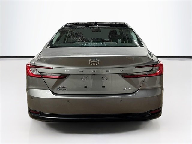 Used 2025 Toyota Camry XLE image 6