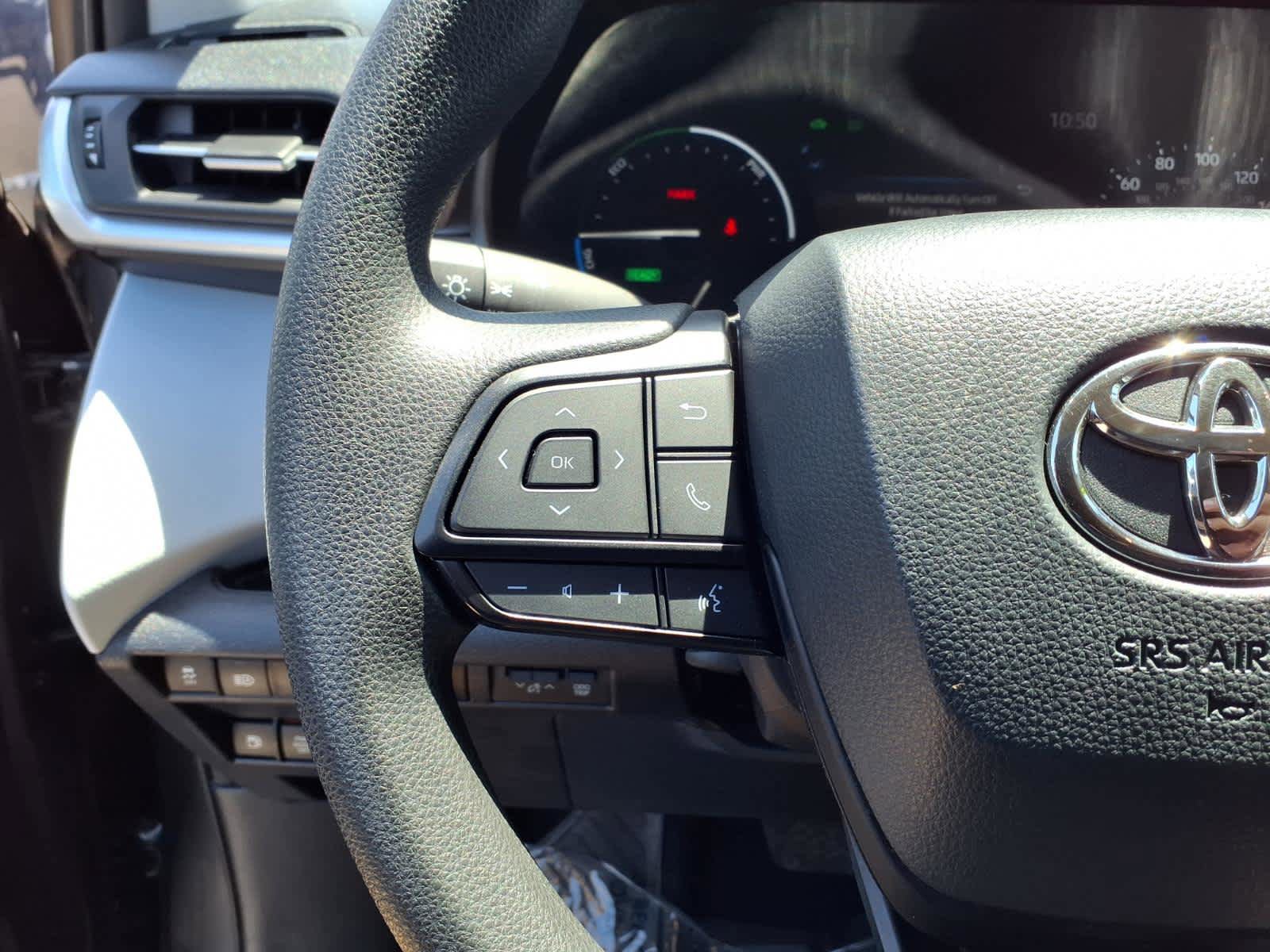 Certified 2025 Toyota Sienna LE FWD image 10