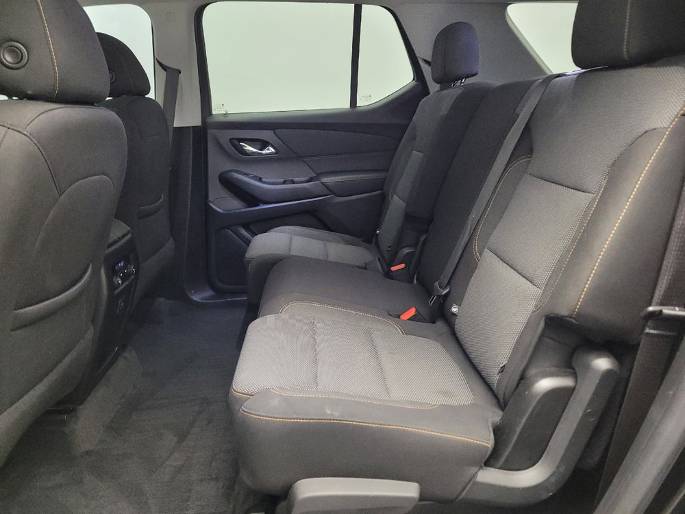 Used 2020 Chevrolet Traverse LS image 18