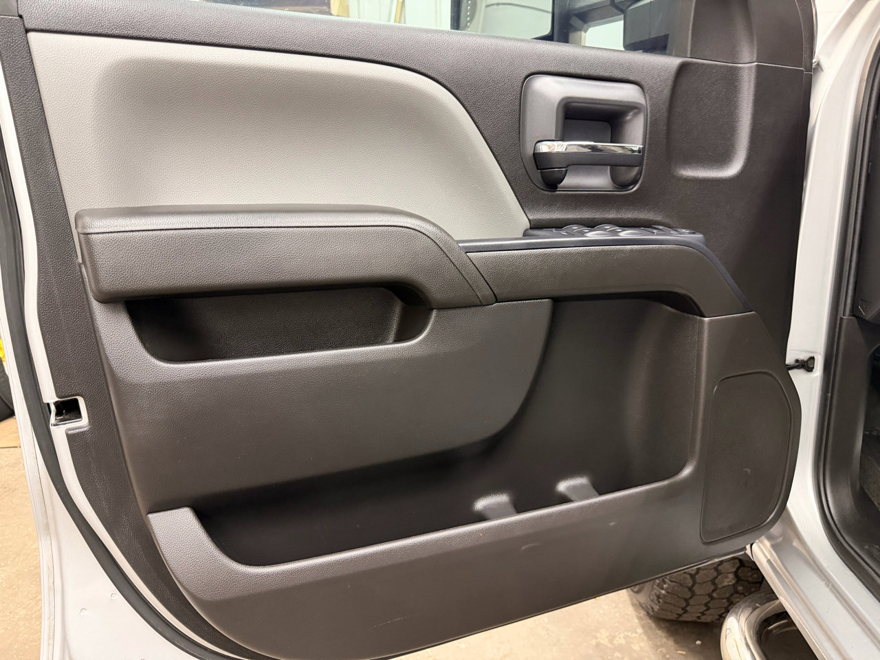 Used 2016 GMC Sierra 2500 2WD Double Cab w/ Sierra Convenience Package image 11