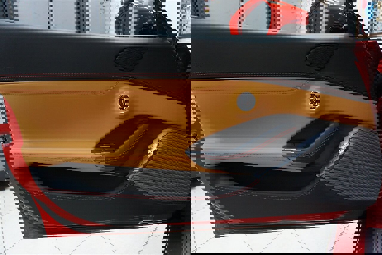 Used 2022 Ferrari Portofino M image 10