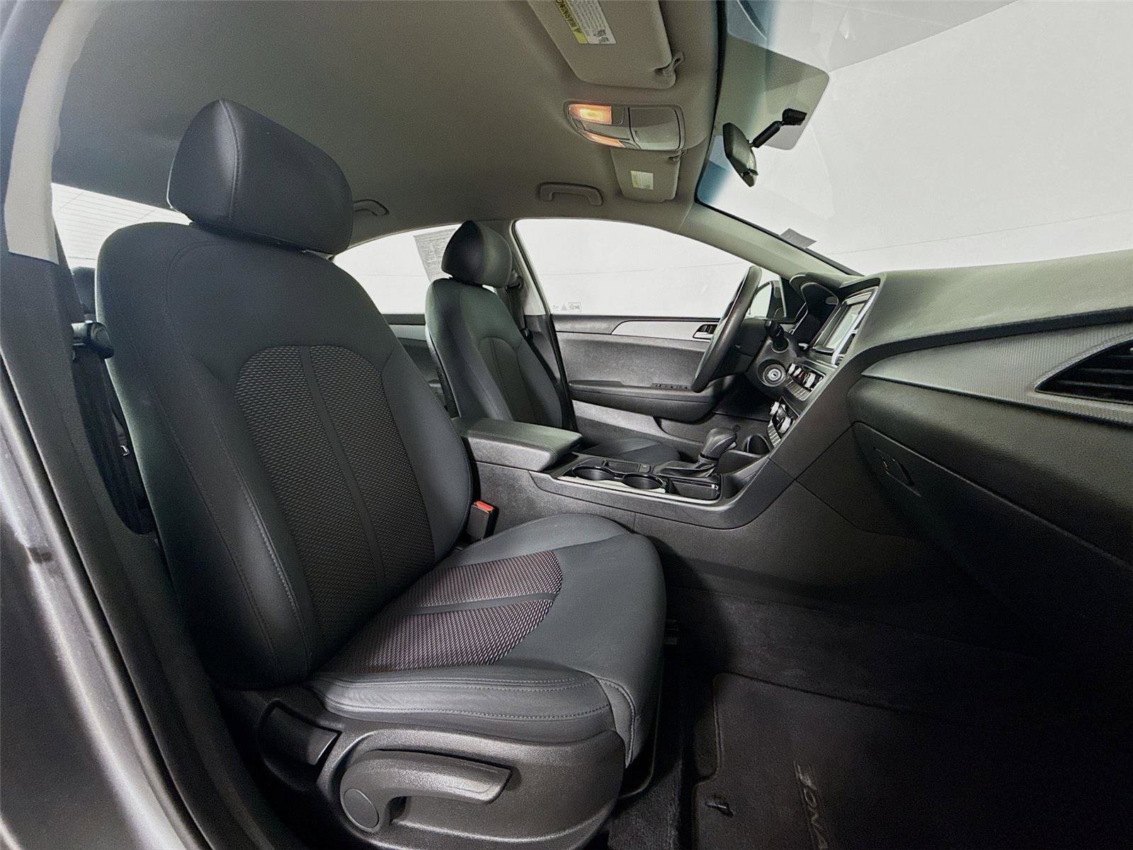 Used 2019 Hyundai Sonata SE FWD image 26