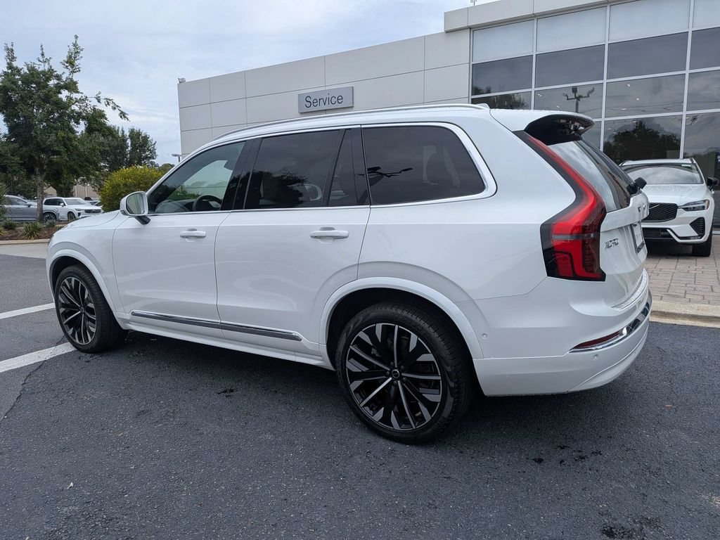 Certified 2026 Volvo XC90 B5 Plus w/ Protection Package Premier AWD/4WD image 4