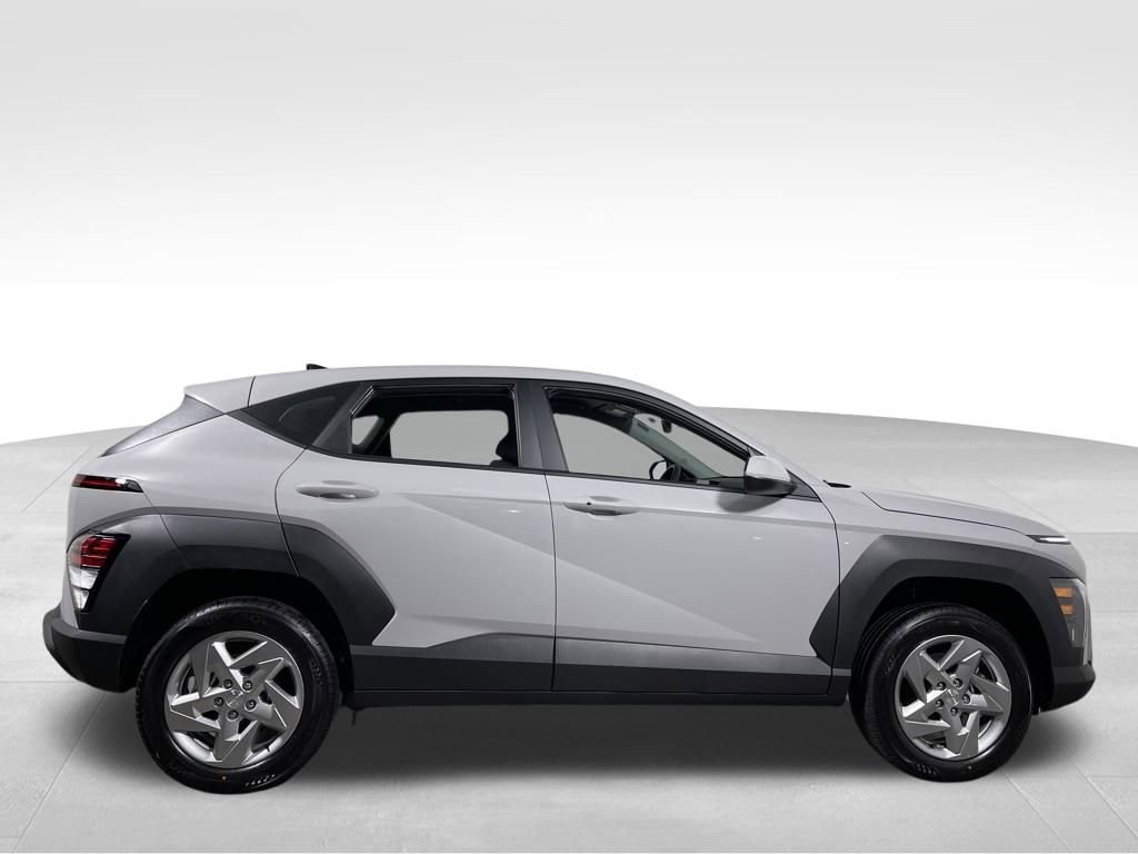 New 2026 Hyundai Kona SE image 6