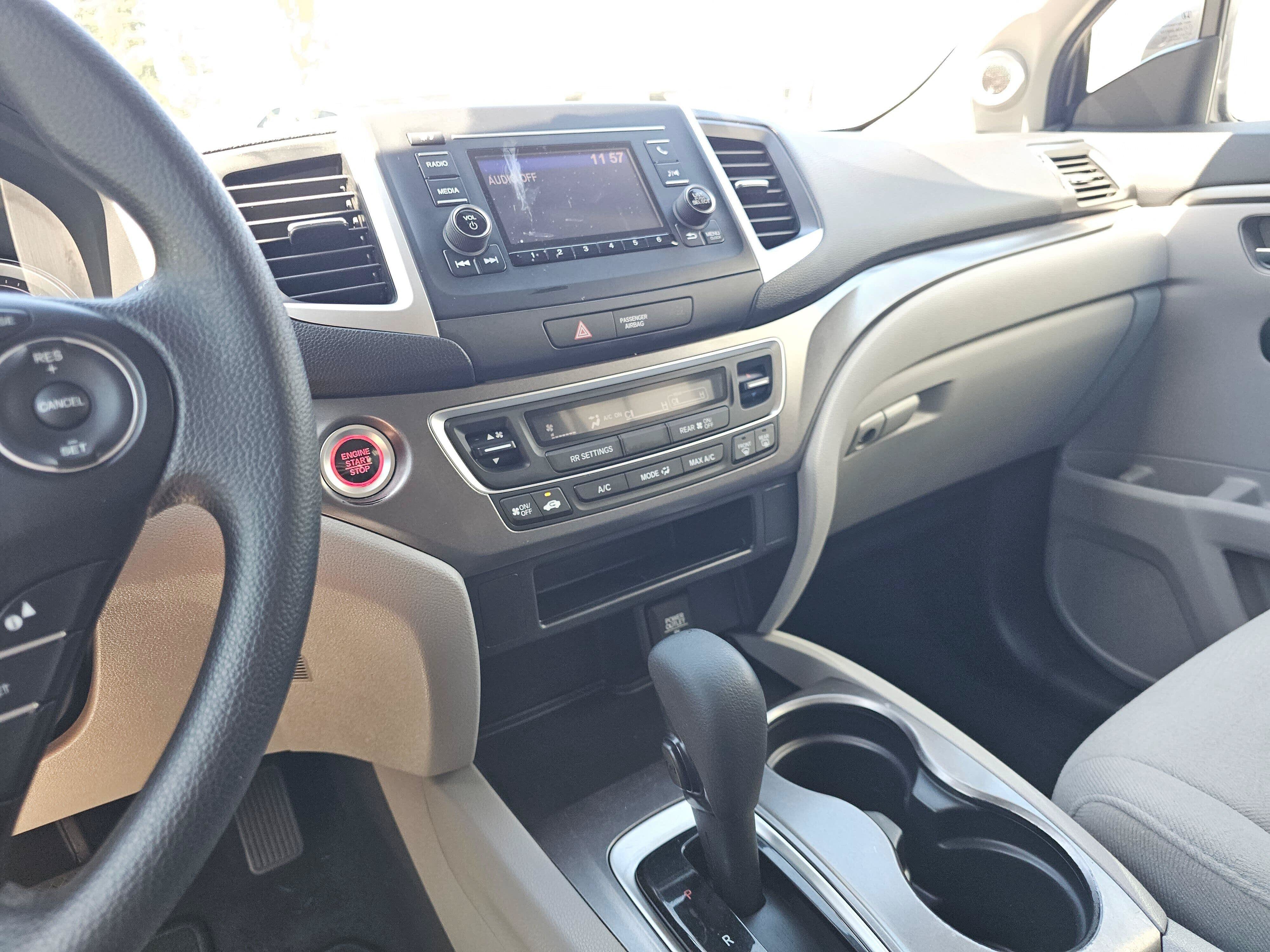 Used 2018 Honda Pilot LX image 27