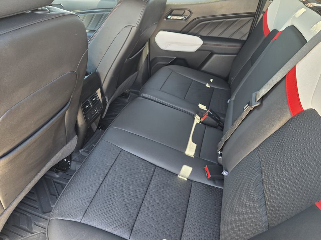 Used 2024 GMC Canyon AT4X image 20