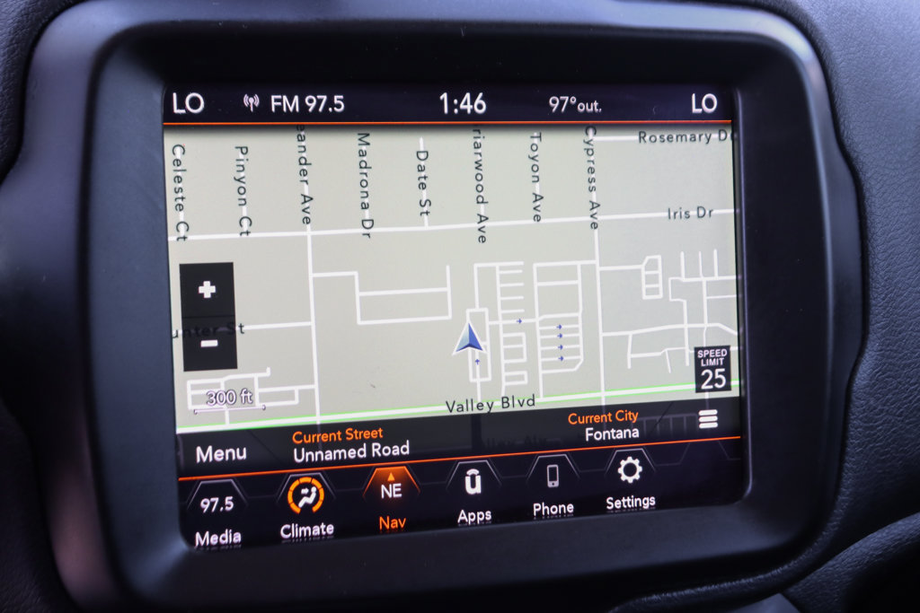 Used 2023 Jeep Renegade Trailhawk AWD/4WD image 22