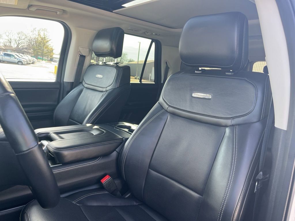 Used 2025 Ford Expedition Max Platinum image 12
