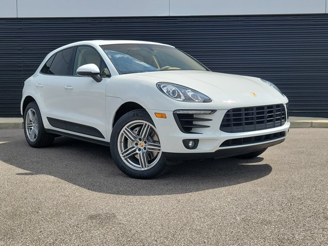 Certified 2016 Porsche Macan S AWD/4WD image 9
