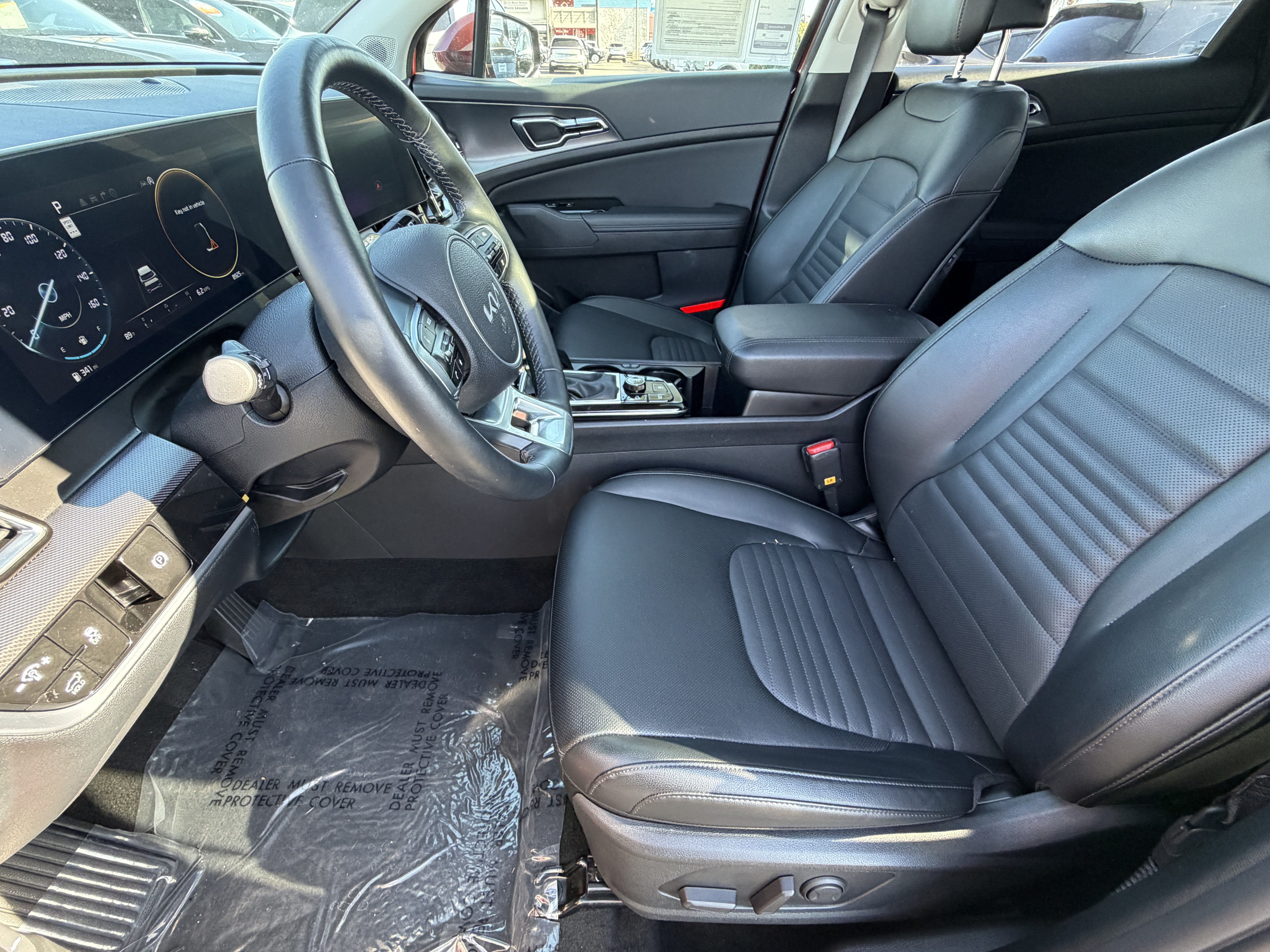 Certified 2025 Kia Sportage SX AWD/4WD image 15