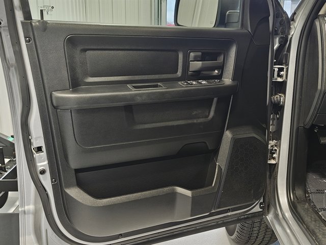 Used 2024 RAM 1500 Tradesman w/ Tradesman SXT Package image 8