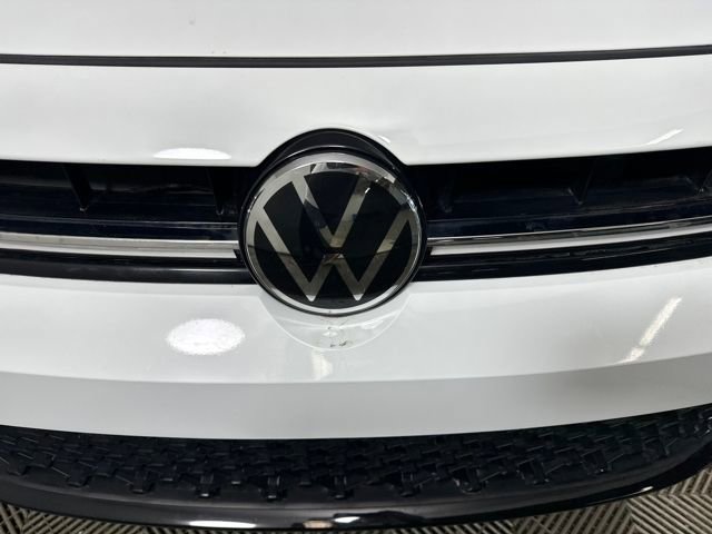 Used 2025 Volkswagen Jetta Sport image 9