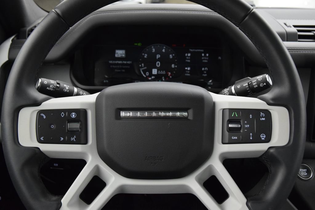 Used 2025 Land Rover Defender 90 S AWD/4WD image 22