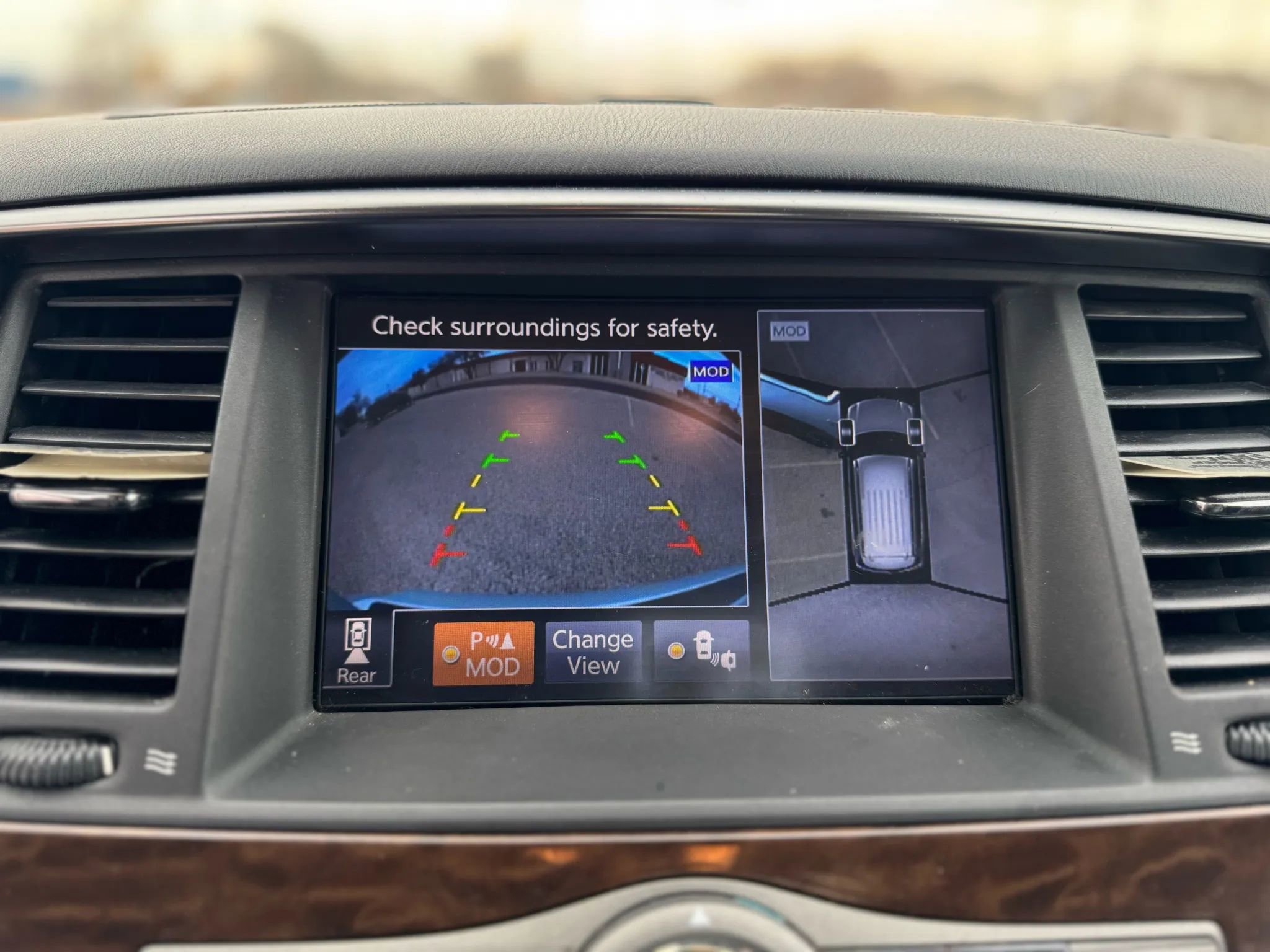 Used 2018 Nissan Armada SL w/ Premium Package image 21